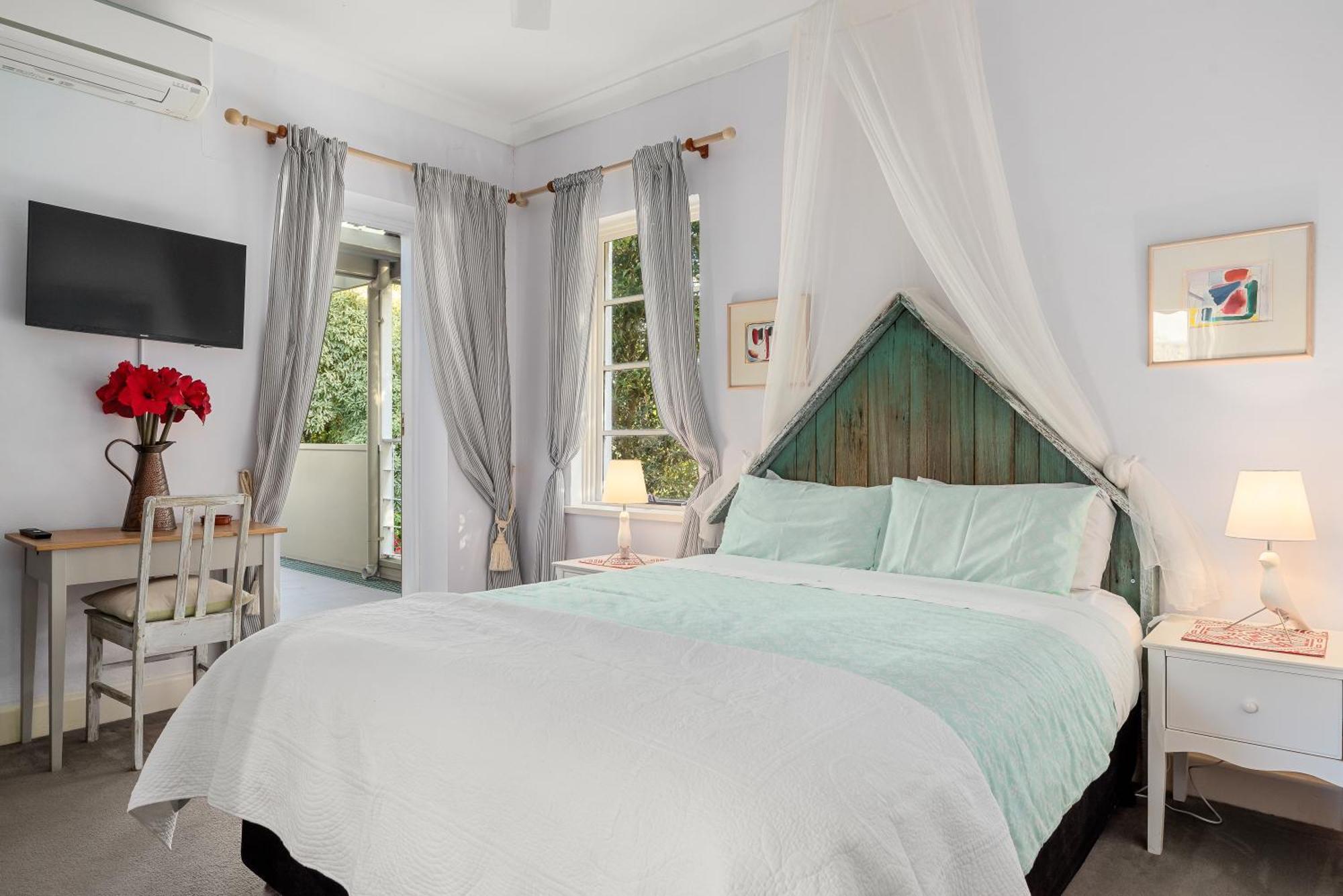 The Castle - Villa By The Sea Cowes Bagian luar foto
