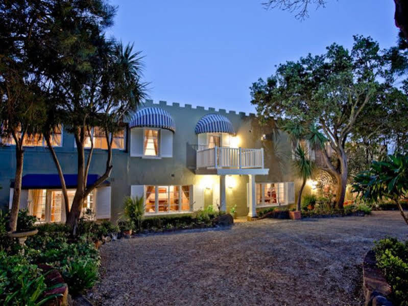 The Castle - Villa By The Sea Cowes Bagian luar foto